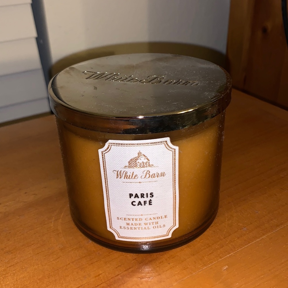 Bath & Bodyworks Candle - White Barn